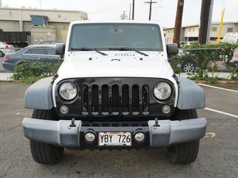 Used 2015 Jeep Wrangler Unlimited Sport AWD/4WD image 4