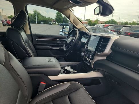 Used 2019 RAM 1500 Laramie RWD image 26