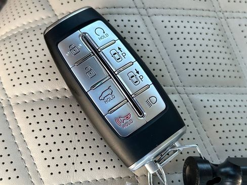 Used 2024 Genesis GV80 3.5T w/ Prestige Package image 33