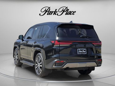 New 2026 Lexus LX 700h Luxury image 3