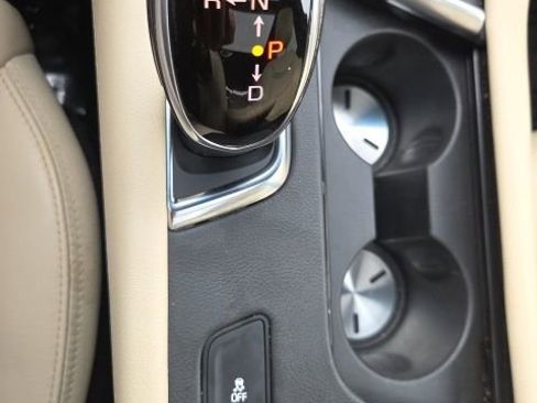 Used 2018 Cadillac XT5 Luxury image 34