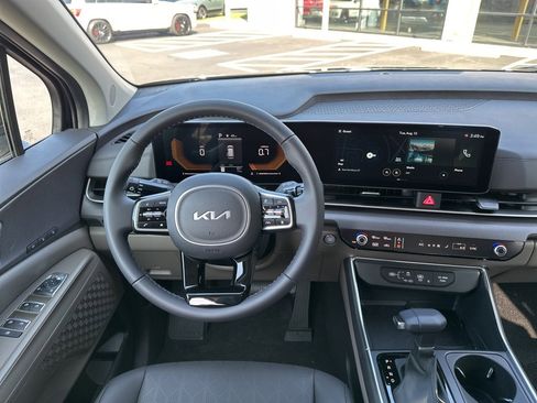 New 2026 Kia Carnival EX image 26