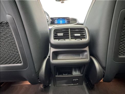 Used 2021 Mercedes-Benz GLE 350 w/ AMG Line Exterior image 32