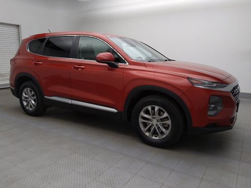 Used 2019 Hyundai Santa Fe SE image 11
