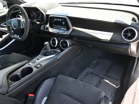 Used 2017 Chevrolet Camaro SS RWD image 12