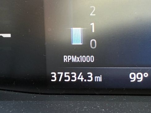 Used 2025 Ford Escape ST-Line FWD image 6