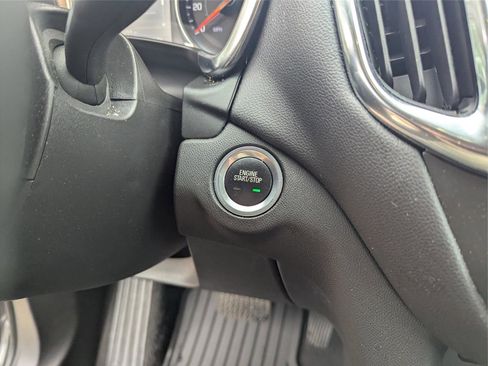 Used 2024 Chevrolet Equinox LT image 24