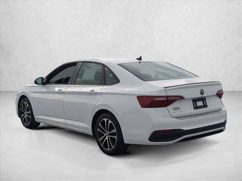Used 2024 Volkswagen Jetta Sport FWD image 5