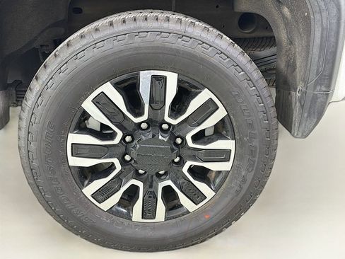 Used 2024 GMC Sierra 2500 Denali Ultimate image 34