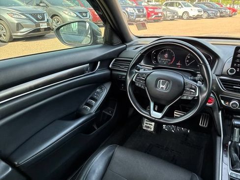 Used 2018 Honda Accord Sport image 21