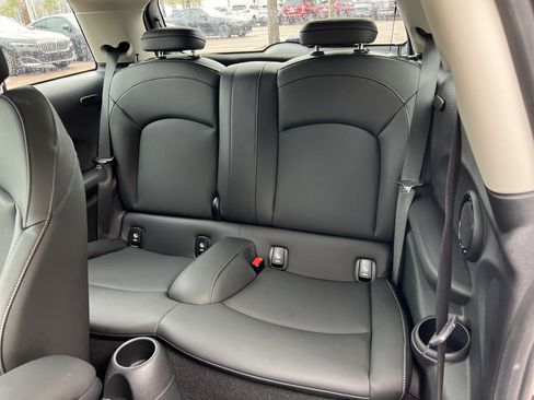 Certified 2023 MINI Cooper S image 31