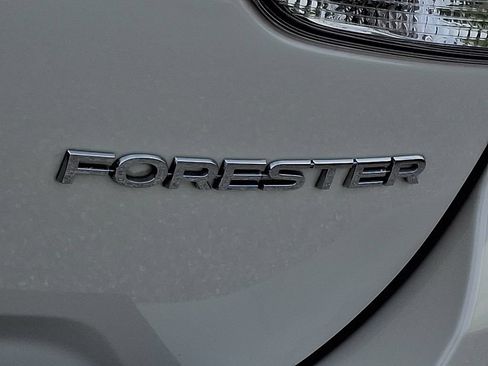 Certified 2023 Subaru Forester Premium AWD/4WD image 31