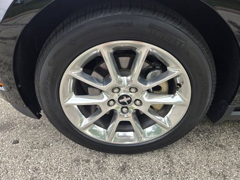 Used 2010 Ford Mustang GT Premium RWD image 15