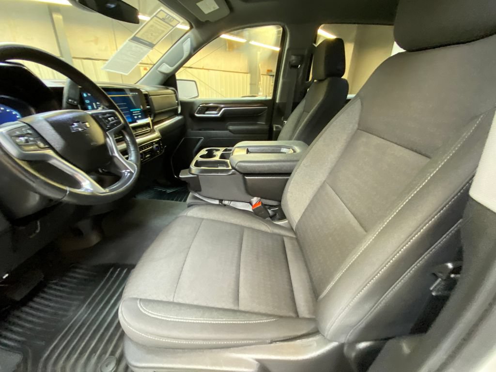 Used 2026 Chevrolet Silverado 1500 RST AWD/4WD image 23
