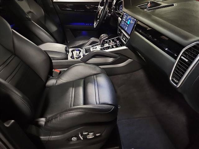 Used 2020 Porsche Cayenne S AWD/4WD image 22
