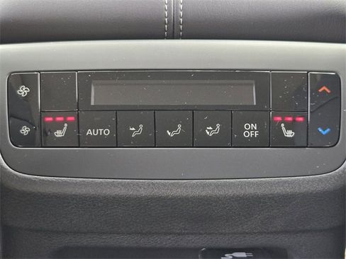 New 2025 Nissan Pathfinder Platinum w/ Black Appearance Package image 12