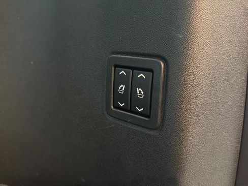 Certified 2026 Cadillac Vistiq Sport w/ LPO, Floor Liner Package image 27