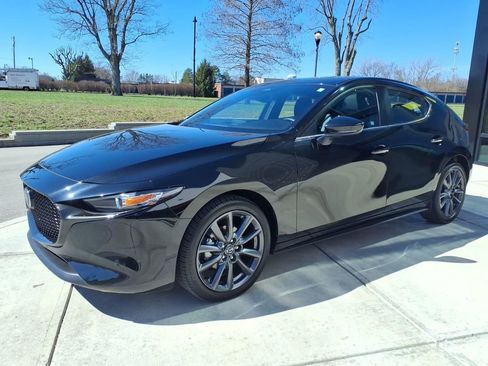 Used 2025 MAZDA MAZDA3 s FWD image 3