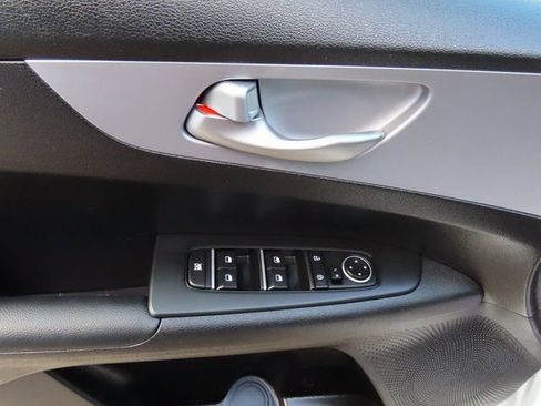 Used 2024 Kia Forte LXS image 20