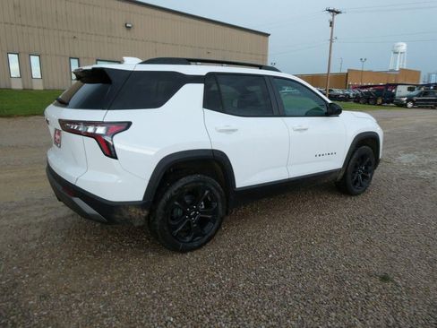 New 2027 Chevrolet Equinox LT w/ Midnight Edition AWD/4WD image 4