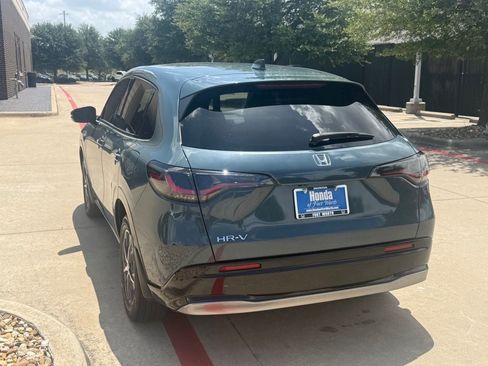 Used 2025 Honda HR-V EX-L image 3