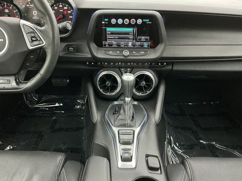 Used 2017 Chevrolet Camaro LT RWD image 22