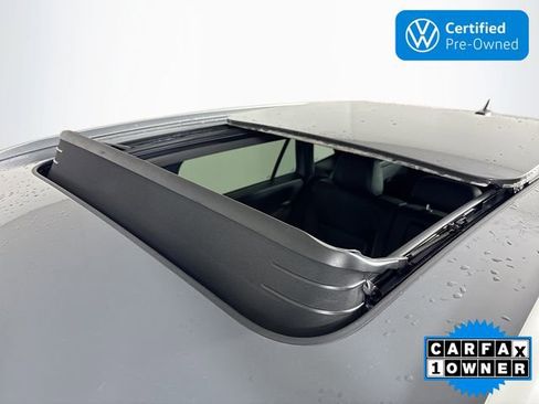 Certified 2023 Volkswagen Atlas Cross Sport SE w/ Panoramic Sunroof Package image 22