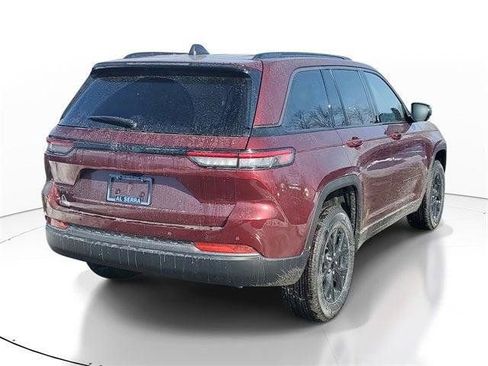 New 2026 Jeep Grand Cherokee Altitude AWD/4WD image 4