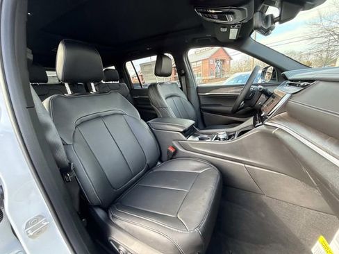 New 2026 Jeep Grand Cherokee L Limited AWD/4WD image 40