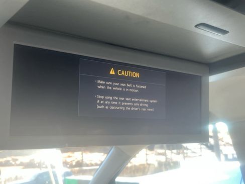 Certified 2017 Toyota Sienna Limited Premium image 16