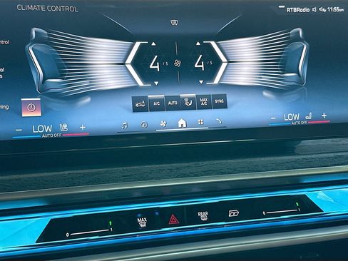 Used 2025 BMW 760i xDrive 760i xDrive w/ Executive Package image 16