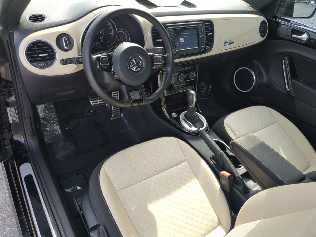 Used 2019 Volkswagen Beetle 2.0T SE FWD image 11