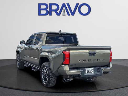 Used 2025 Toyota Tacoma TRD Sport w/ TRD Sport Upgrade Package AWD/4WD image 5