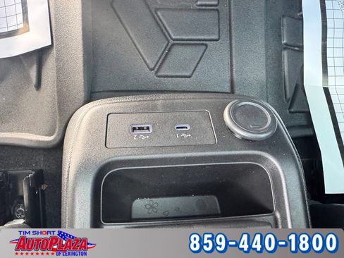 Used 2024 Nissan Ariya FWD image 31
