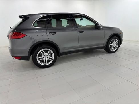 Used 2014 Porsche Cayenne Diesel AWD/4WD image 6