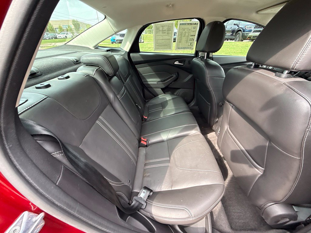 Used 2013 Ford Focus SE FWD image 34