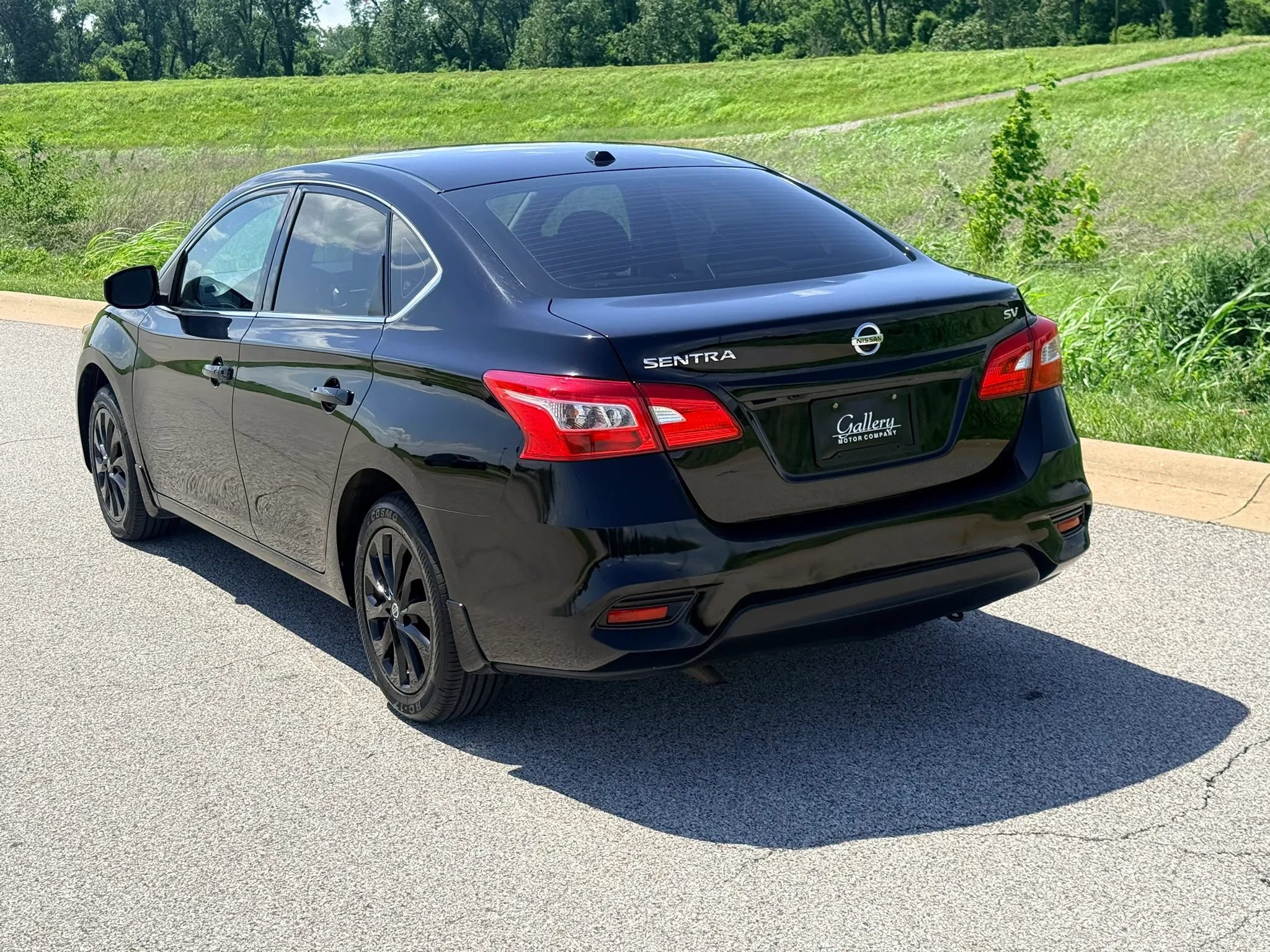 Used 2019 Nissan Sentra SV FWD image 15