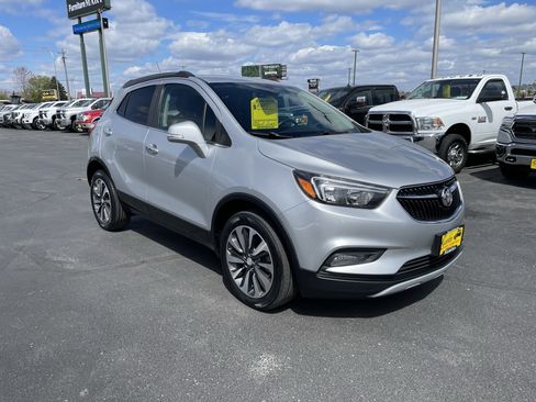 Used 2018 Buick Encore Preferred AWD/4WD image 2