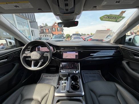 Used 2019 Audi Q8 Premium Plus w/ Premium Plus AWD/4WD image 19