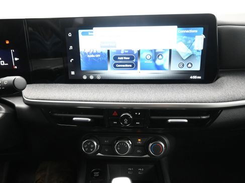 New 2026 Nissan Kicks S image 15