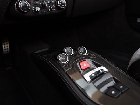 Used 2012 Ferrari 458 Spider RWD image 52