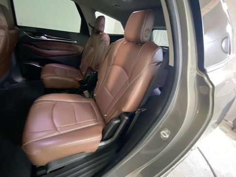 Used 2018 Buick Enclave Avenir w/ Avenir Technology Package image 10