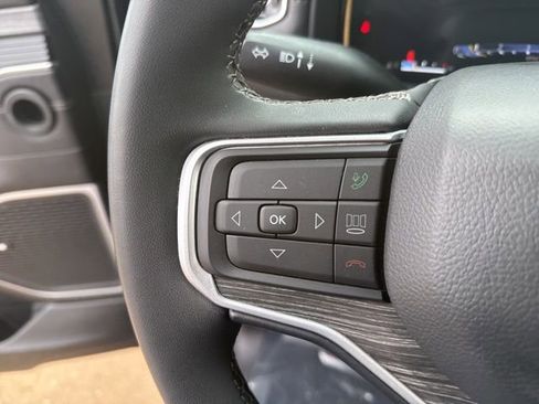 Used 2023 Jeep Wagoneer L Series II image 18