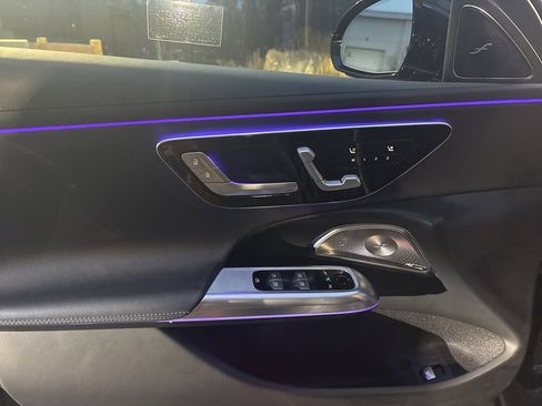 Used 2025 Mercedes-Benz E 450 4MATIC All-Terrain Wagon image 19