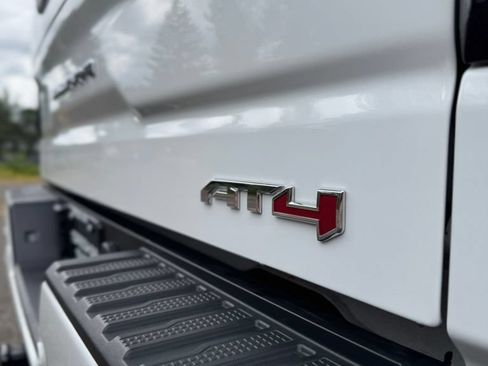 Used 2022 GMC Sierra 1500 AT4 w/ AT4 Premium Package AWD/4WD image 51
