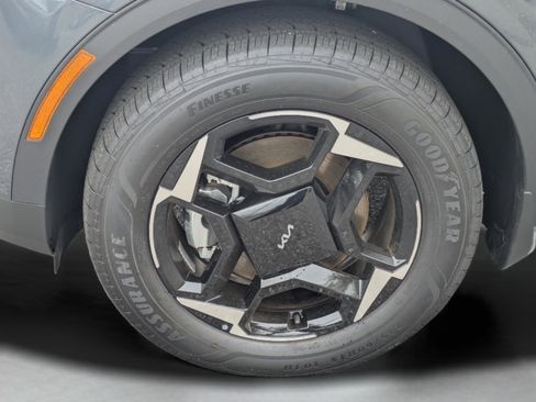 New 2026 Kia Sportage EX w/ EX Panoramic Sunroof Package image 11