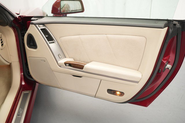 Used 2006 Cadillac XLR V RWD image 47