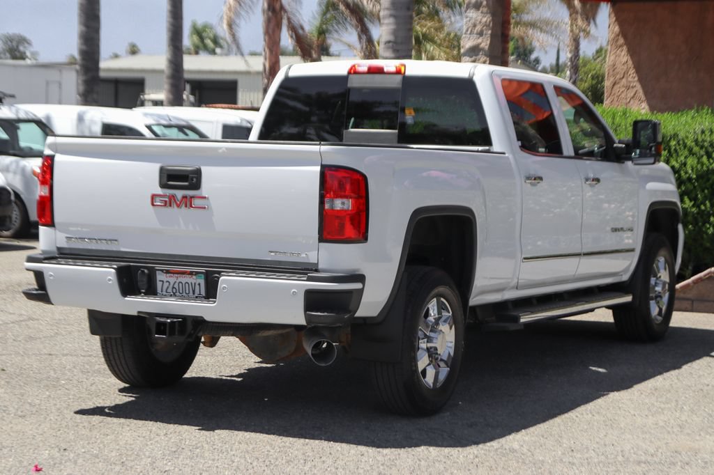 Used 2015 GMC Sierra 2500 Denali w/ Duramax Plus Package AWD/4WD image 10