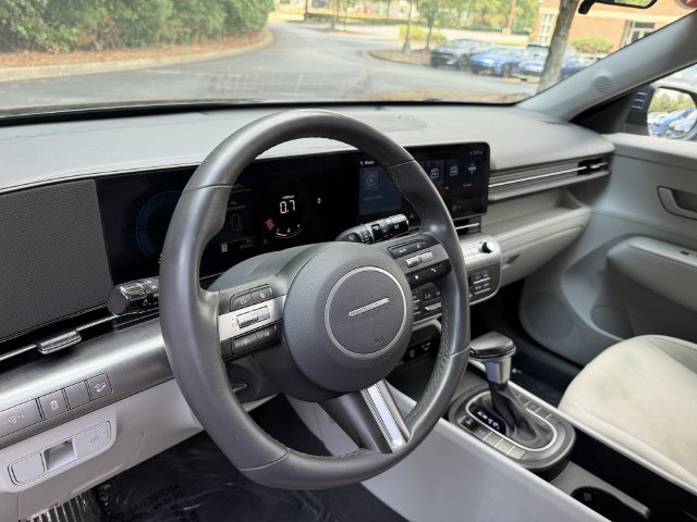 Used 2024 Hyundai Kona SEL AWD/4WD image 17