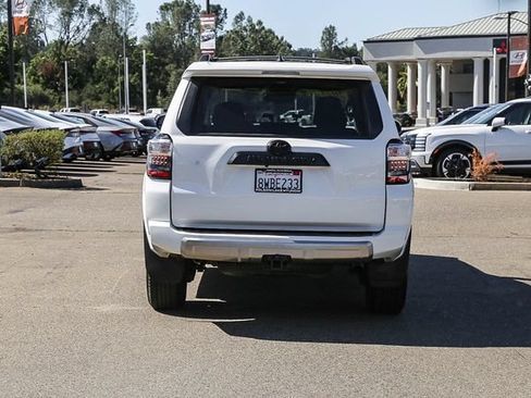 Used 2021 Toyota 4Runner TRD Off-Road Premium w/ Moonroof Package AWD/4WD image 4